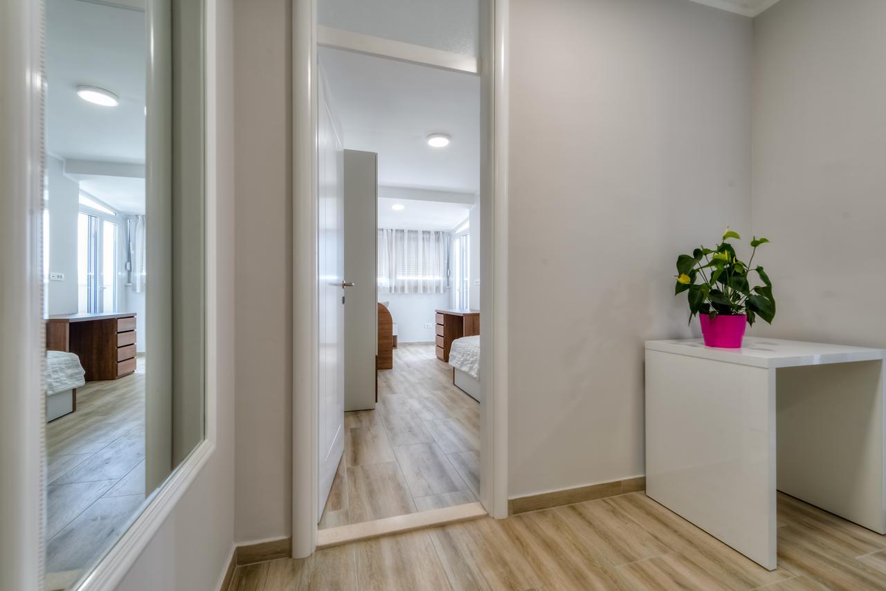 Vista Apartment *
