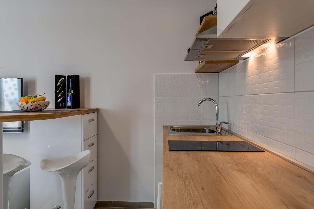 Vista Apartment *